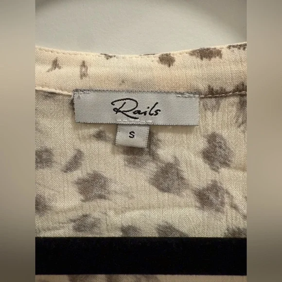 Rails Lydia Print Blouse - Picture 6 of 8